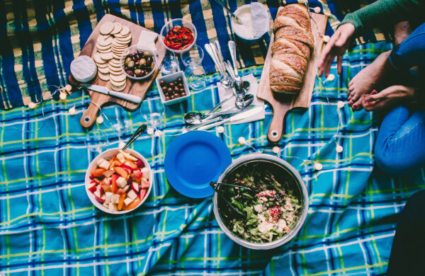 quiz-what-should-i-bring-to-a-potluck-picnic-amex-essentials